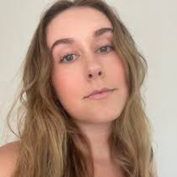 JOANNA VARGAS MAGIC SERUM
SOOTHING SERUM | 1 FL OZ / 30 ML - Picture 8 of 15